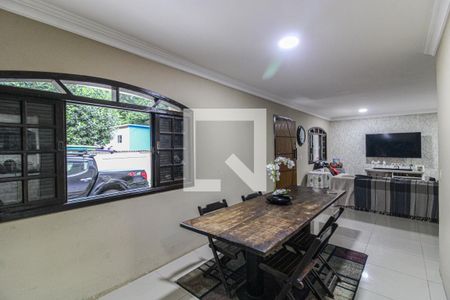 Sala de casa à venda com 4 quartos, 400m² em Vargem Grande, Rio de Janeiro