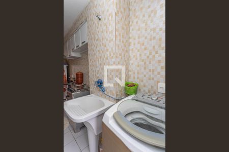 Apartamento à venda com 60m², 2 quartos e 1 vaga Apartamento à venda com 60m², 2 quartos e 1 vagaÁrea de serviço