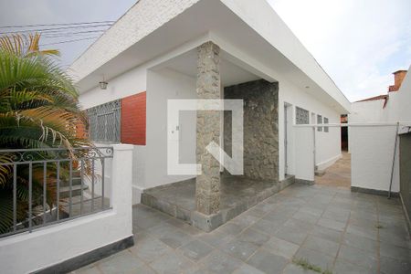 Varanda entrada de casa à venda com 4 quartos, 180m² em Paraíso, Belo Horizonte