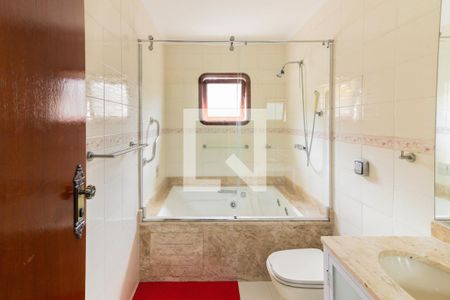 Banheiro de casa de condomínio para alugar com 1 quarto, 45m² em Parque dos Principes, São Paulo