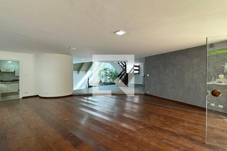 Sala de casa de condomínio para alugar com 4 quartos, 575m² em Alphaville Residencial Um, Barueri