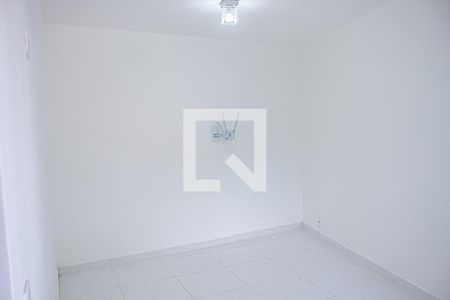 Quarto de kitnet/studio para alugar com 1 quarto, 20m² em Caxingui, São Paulo