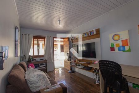 Casa à venda com 55m², 2 quartos e 2 vagasSala