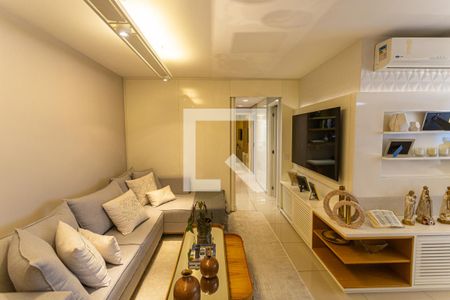 Sala de apartamento à venda com 3 quartos, 108m² em Santa Efigênia, Belo Horizonte