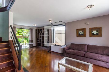 Sala de casa de condomínio à venda com 5 quartos, 308m² em Alphaville, Santana de Parnaíba
