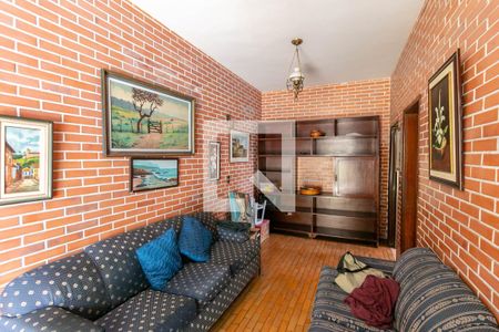 Sala de casa para alugar com 3 quartos, 360m² em Carlos Prates, Belo Horizonte