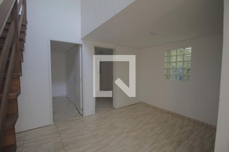 Sala de TV de casa para alugar com 5 quartos, 170m² em São Luís, Canoas