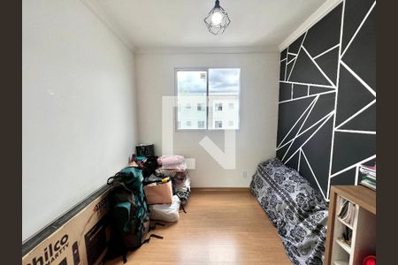 Quarto de apartamento à venda com 2 quartos, 45m² em Chácara Cotia, Contagem