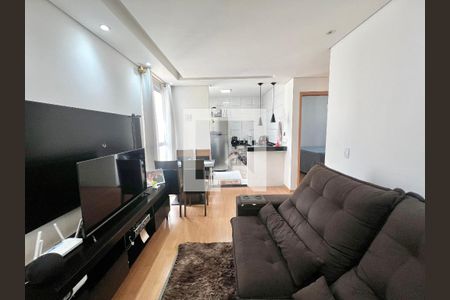 Sala de apartamento à venda com 2 quartos, 45m² em Chácara Cotia, Contagem