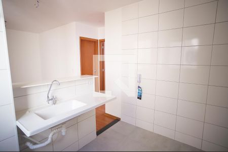 Cozinha e Área de Serviço de apartamento à venda com 2 quartos, 42m² em Xodó Marize, Belo Horizonte