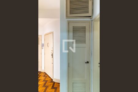 Corredor de apartamento à venda com 2 quartos, 82m² em Vila Buarque, São Paulo