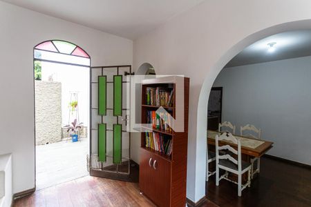 Sala 3 de casa para alugar com 6 quartos, 265m² em Horto, Belo Horizonte