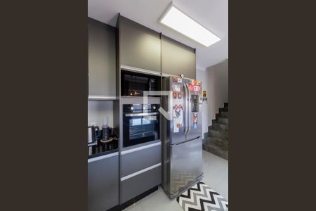 Cozinha de apartamento à venda com 2 quartos, 90m² em Vila Guilhermina, São Paulo