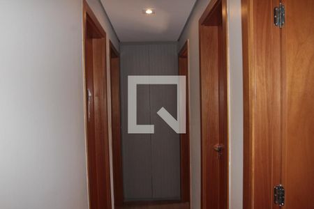 Corredor de apartamento para alugar com 4 quartos, 147m² em Ouro Preto, Belo Horizonte