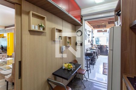 Cozinha de apartamento à venda com 3 quartos, 108m² em Castelo, Belo Horizonte