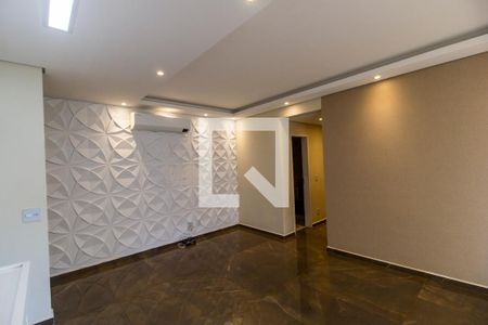 Sala de apartamento à venda com 2 quartos, 76m² em Jardim Tupanci, Barueri