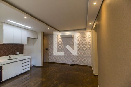 Sala de apartamento à venda com 2 quartos, 76m² em Jardim Tupanci, Barueri