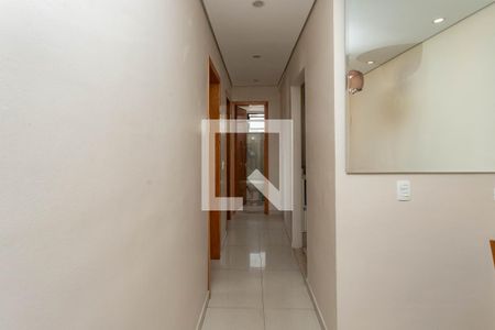 Corredor  de apartamento à venda com 2 quartos, 55m² em Jardim Melo, Diadema