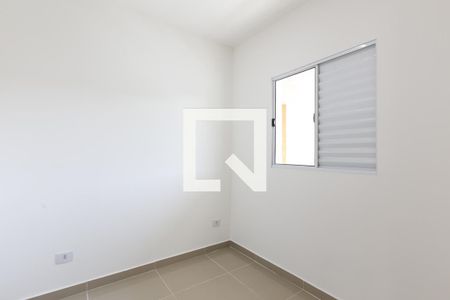 Quarto 2 de apartamento para alugar com 2 quartos, 43m² em Vila Santana, São Paulo
