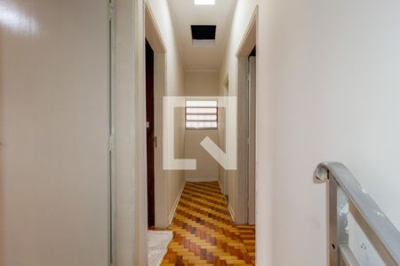 Corredor de casa para alugar com 3 quartos, 210m² em Água Rasa, São Paulo