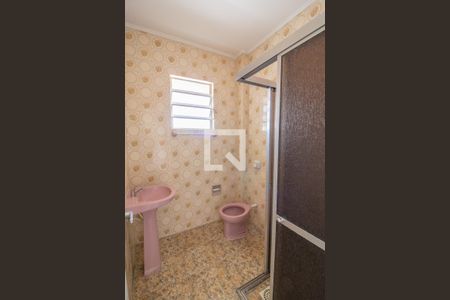 Banheiro de apartamento para alugar com 1 quarto, 51m² em Vila Ipiranga, Porto Alegre