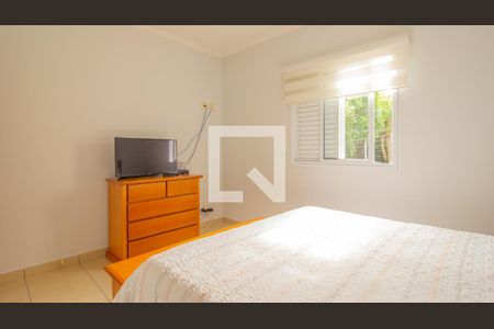 Casa à venda com 215m², 3 quartos e 3 vagas Casa à venda com 215m², 3 quartos e 3 vagasSuíte