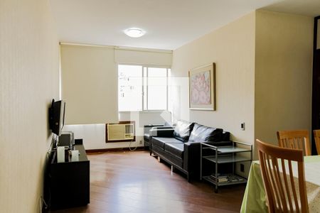 Apartamento para alugar com 80m², 2 quartos e 2 vagasSala