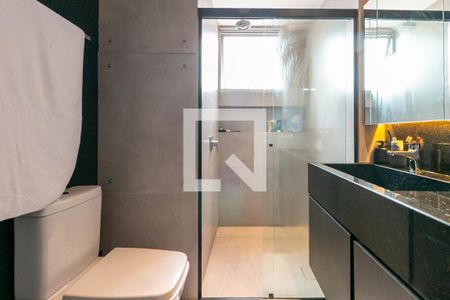 Banheiro de apartamento à venda com 1 quarto, 58m² em Savassi, Belo Horizonte