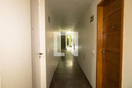 Apartamento à venda com 79m², 2 quartos e 1 vaga Apartamento à venda com 79m², 2 quartos e 1 vagaCorredor apartamento