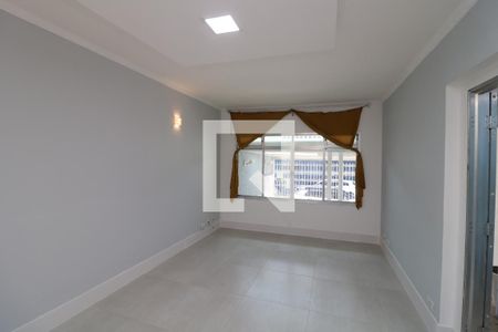 Sala de casa para alugar com 4 quartos, 245m² em Vila Alzira, São Paulo