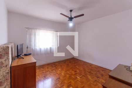 Quarto 1 de casa para alugar com 2 quartos, 180m² em Vila São José, São Paulo