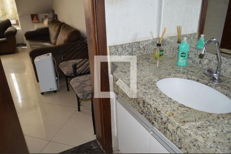Lavabo de casa de condomínio à venda com 2 quartos, 70m² em Parque Maracana, Contagem