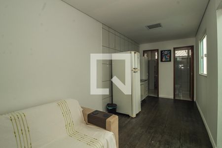 Sala de casa para alugar com 1 quarto, 29m² em Aberta dos Morros, Porto Alegre