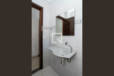 Lavabo de casa para alugar com 4 quartos, 125m² em Vila Maranduba, Guarulhos
