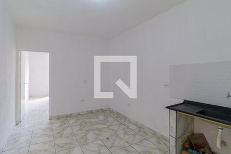 Cozinha de casa para alugar com 1 quarto, 32m² em Jardim Santa Tereza, Carapicuíba