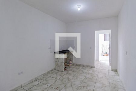 Cozinha de casa para alugar com 1 quarto, 32m² em Jardim Santa Tereza, Carapicuíba