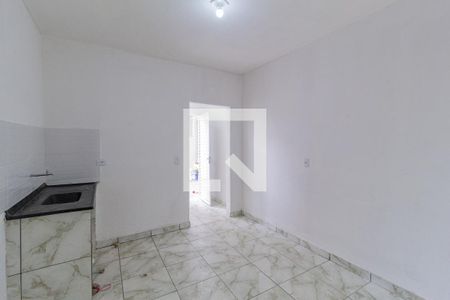 Cozinha de casa para alugar com 1 quarto, 32m² em Jardim Santa Tereza, Carapicuíba