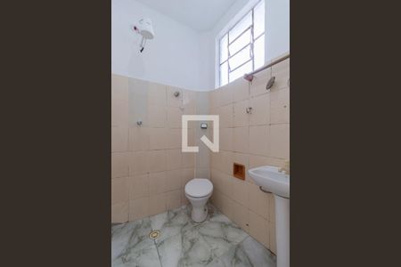 Banheiro de casa para alugar com 1 quarto, 32m² em Jardim Santa Tereza, Carapicuíba