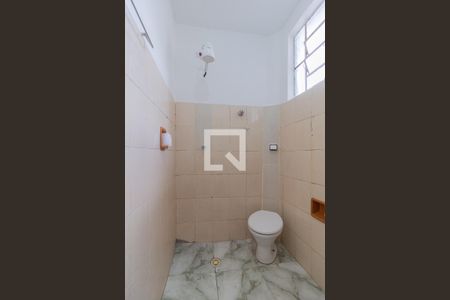 Banheiro de casa para alugar com 1 quarto, 32m² em Jardim Santa Tereza, Carapicuíba