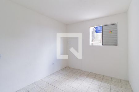 Quarto de casa para alugar com 1 quarto, 32m² em Jardim Santa Tereza, Carapicuíba