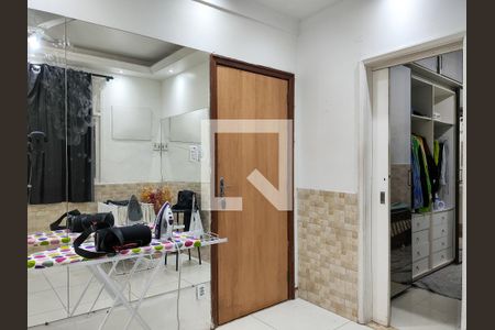 Entrada de apartamento à venda com 1 quarto, 30m² em Rio Comprido, Rio de Janeiro