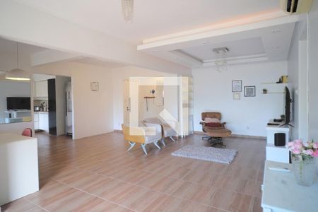 Sala de apartamento para alugar com 3 quartos, 129m² em Jardim Lindóia, Porto Alegre