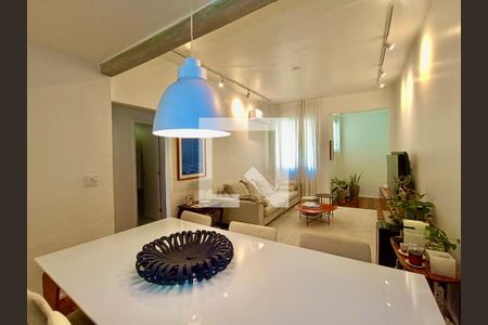 Sala de apartamento à venda com 2 quartos, 70m² em Copacabana, Rio de Janeiro