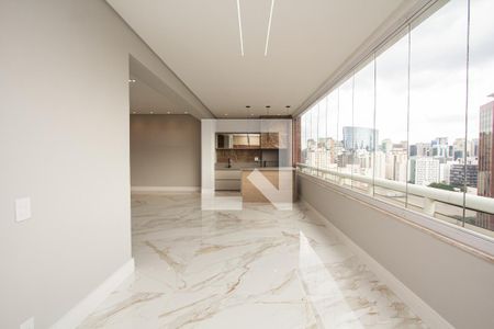 Varanda de apartamento à venda com 3 quartos, 151m² em Itaim Bibi, São Paulo