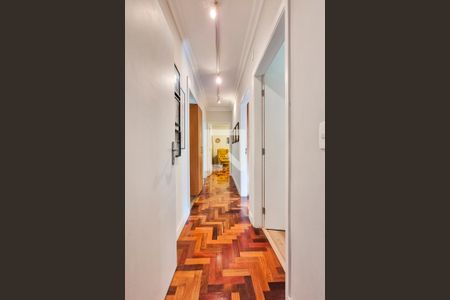 Corredor de apartamento para alugar com 2 quartos, 230m² em Vila Adyana, São José dos Campos