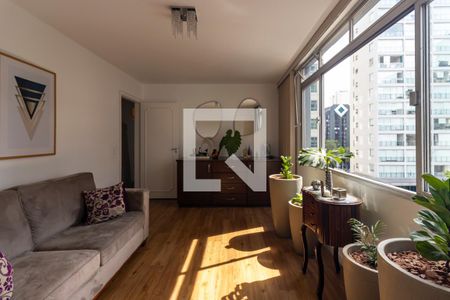 Sala de apartamento para alugar com 3 quartos, 96m² em Moema, São Paulo