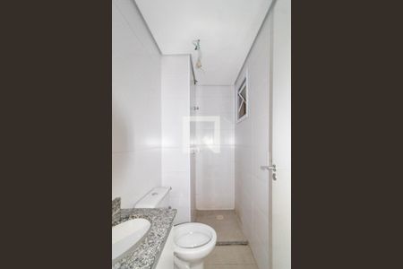 Banheiro da Suíte de apartamento para alugar com 1 quarto, 26m² em Guaiauna, São Paulo
