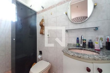 Casa à venda com 220m², 4 quartos e 3 vagas Casa à venda com 220m², 4 quartos e 3 vagasBanheiro da Suíte