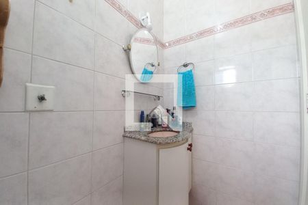 Casa à venda com 220m², 4 quartos e 3 vagas Casa à venda com 220m², 4 quartos e 3 vagasBanheiro da Suíte