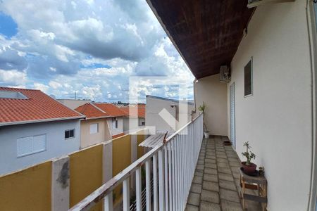 Casa à venda com 220m², 4 quartos e 3 vagas Casa à venda com 220m², 4 quartos e 3 vagasVaranda da Suíte